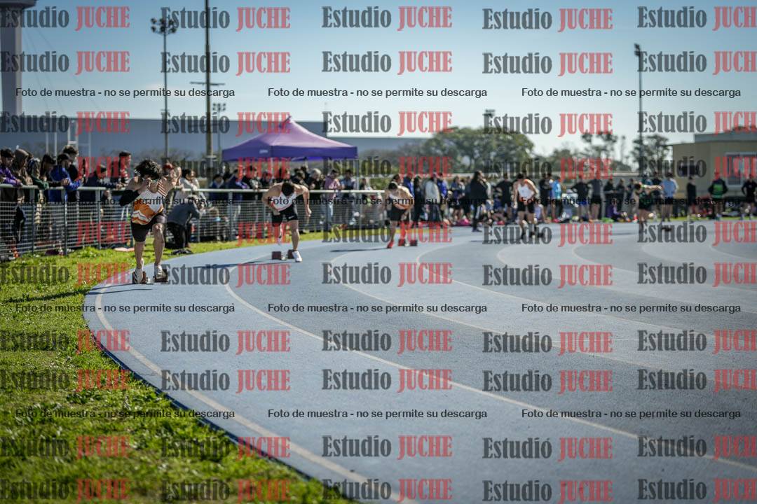 Fotos de los 400 m llanos de varones