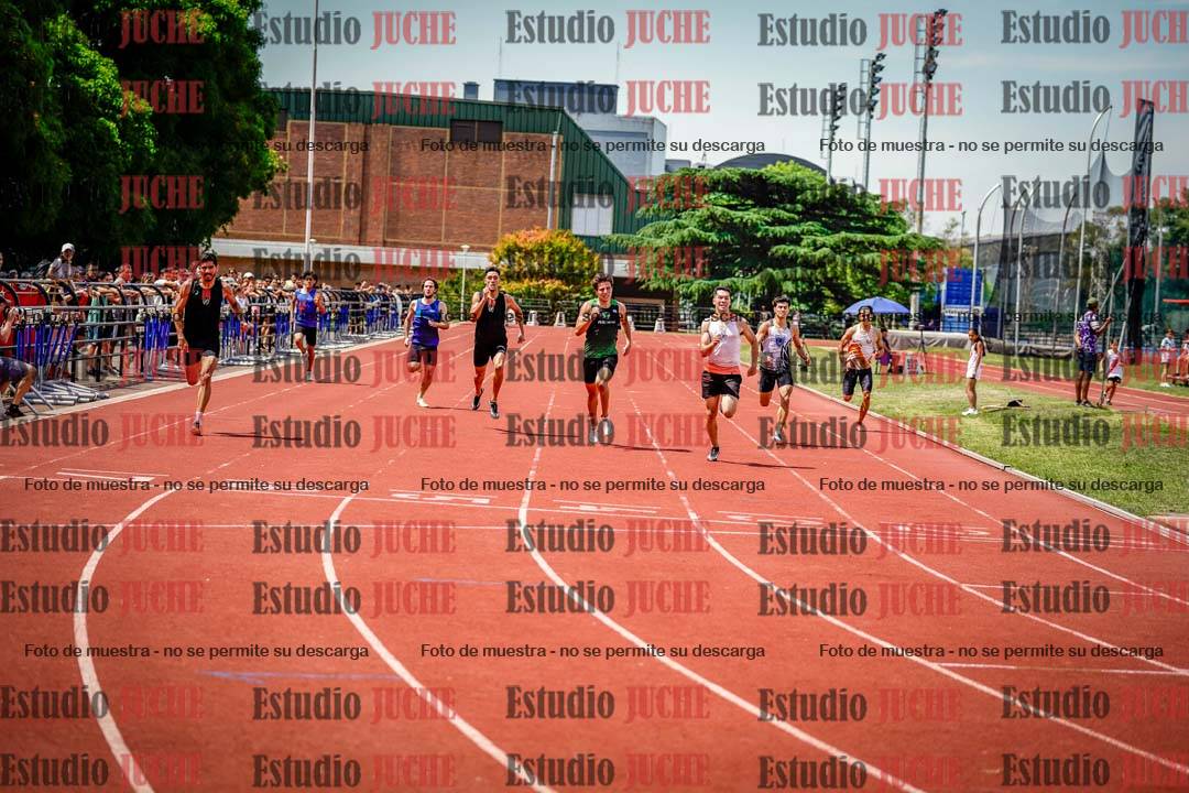 Fotos de los 400 m llanos de varones
