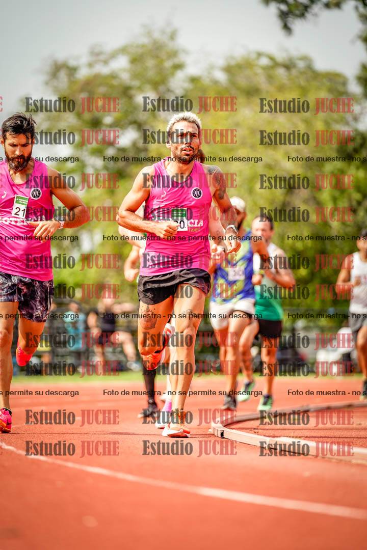 Fotos de los 3000 m llanos de varones