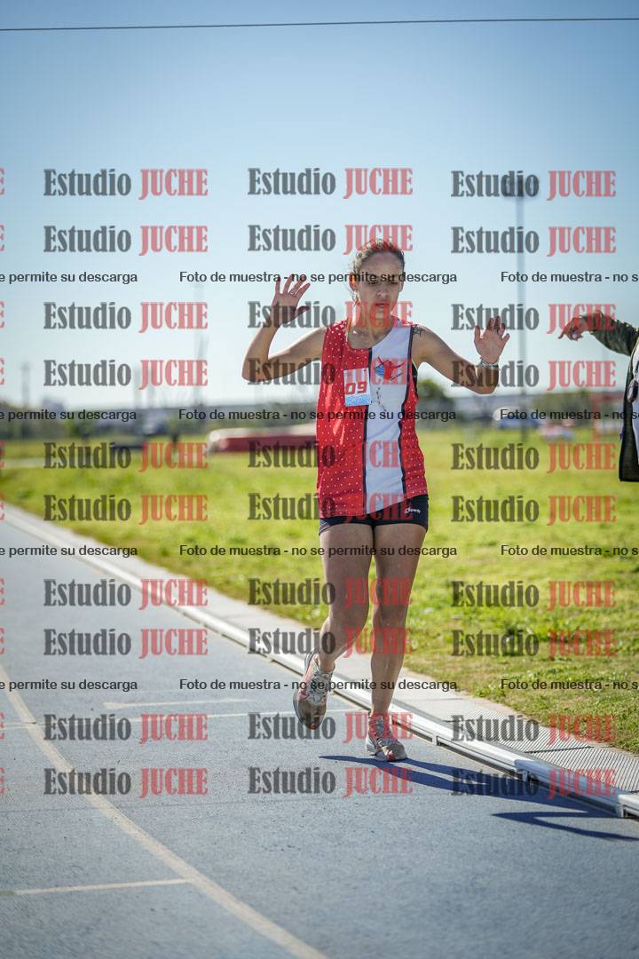 Fotos de los 5000 m llanos de mujeres y varones