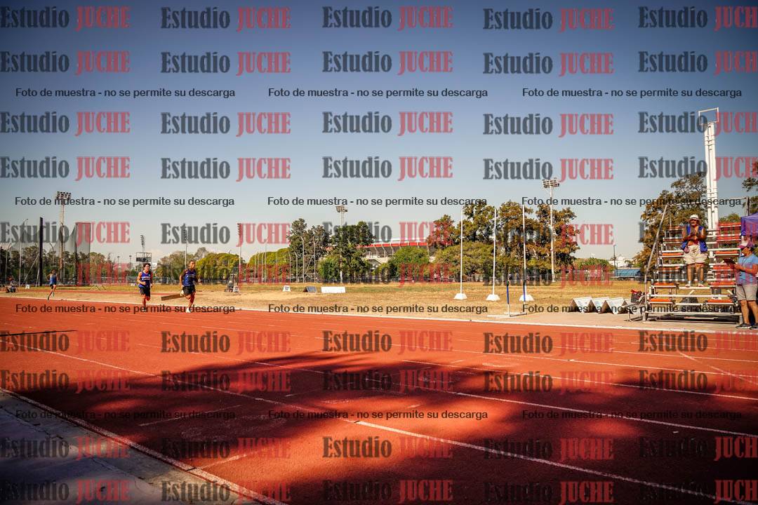 Fotos de los 200 m llanos de varones