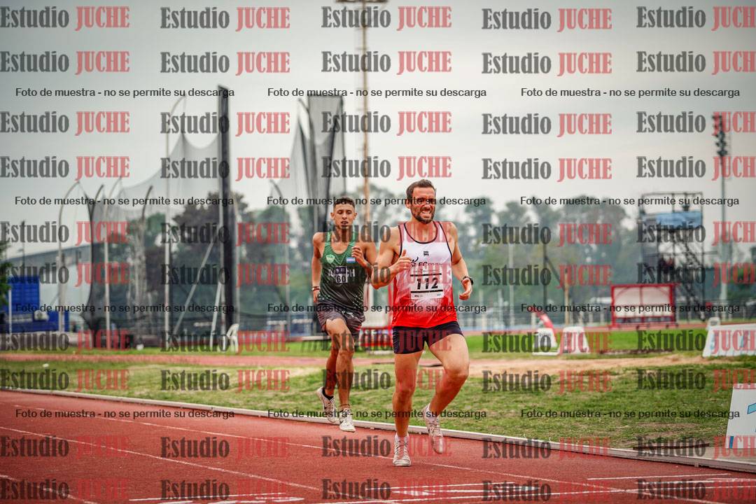 Fotos de los 800 m llanos de varones
