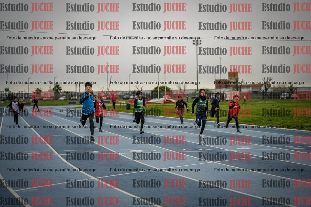 Fotos de los 50 m llanos de varones - U12
