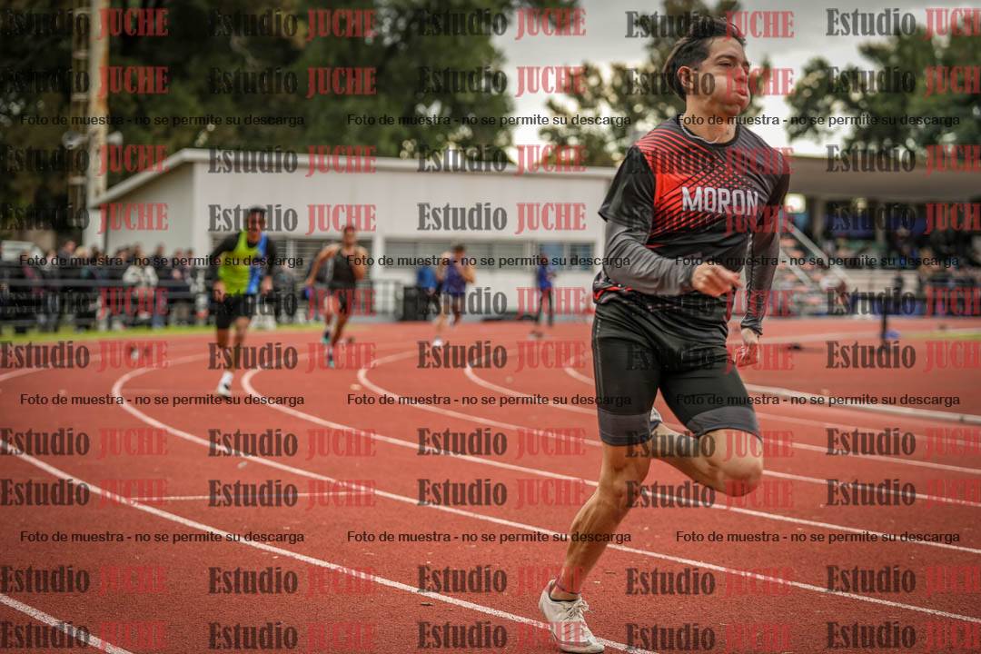 Fotos de los 400 m llanos de varones