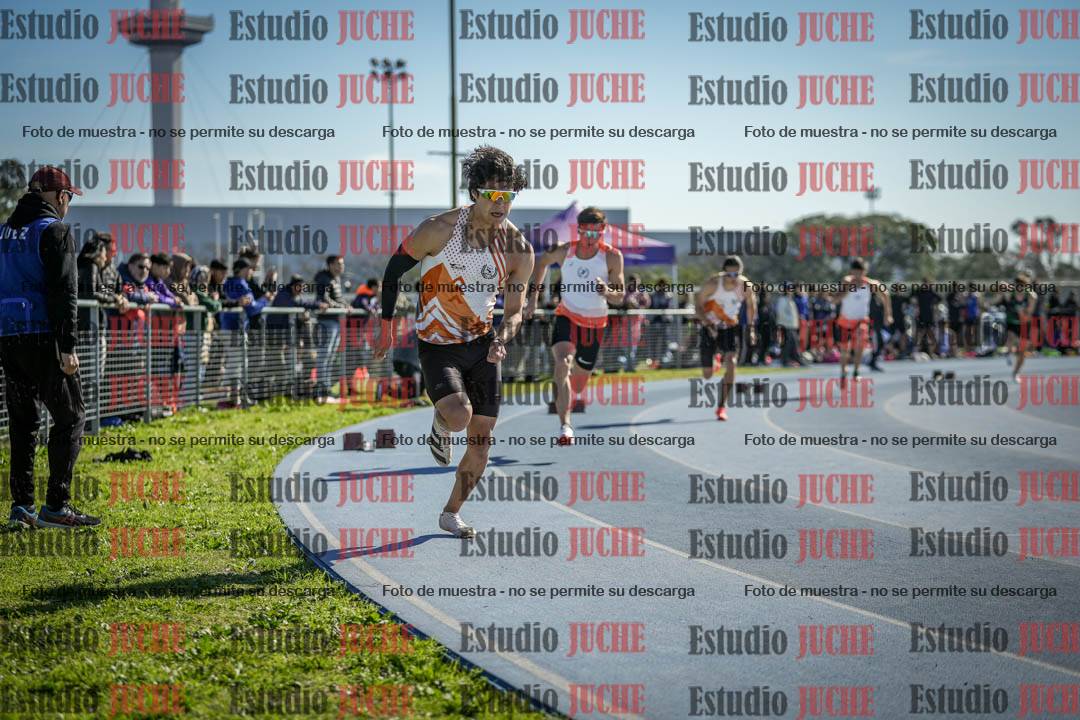 Fotos de los 400 m llanos de varones