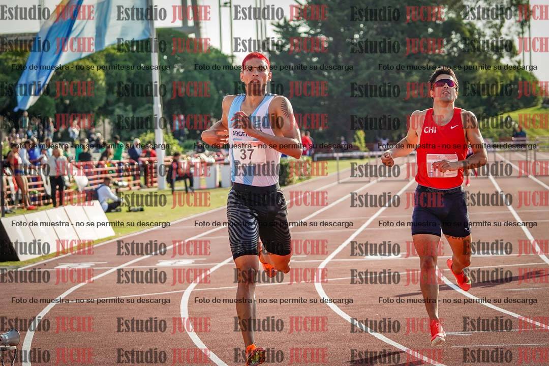 Fotos de los 400 m con vallas de varones