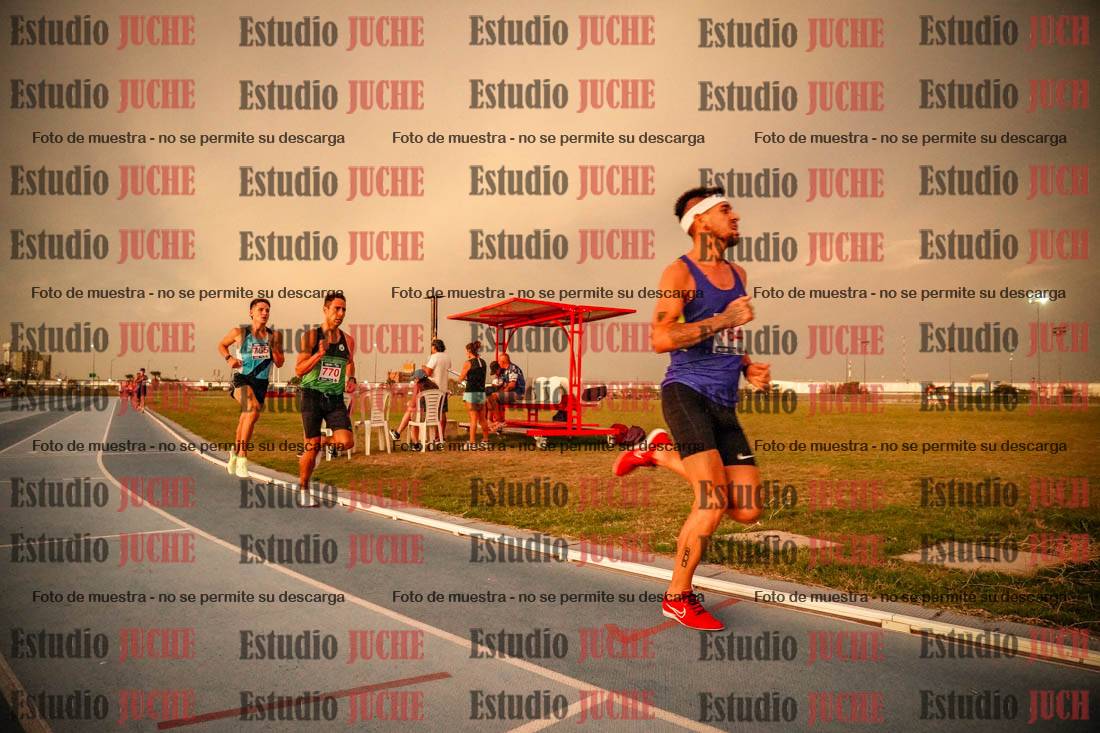 Fotos de los 3000 m llanos de varones