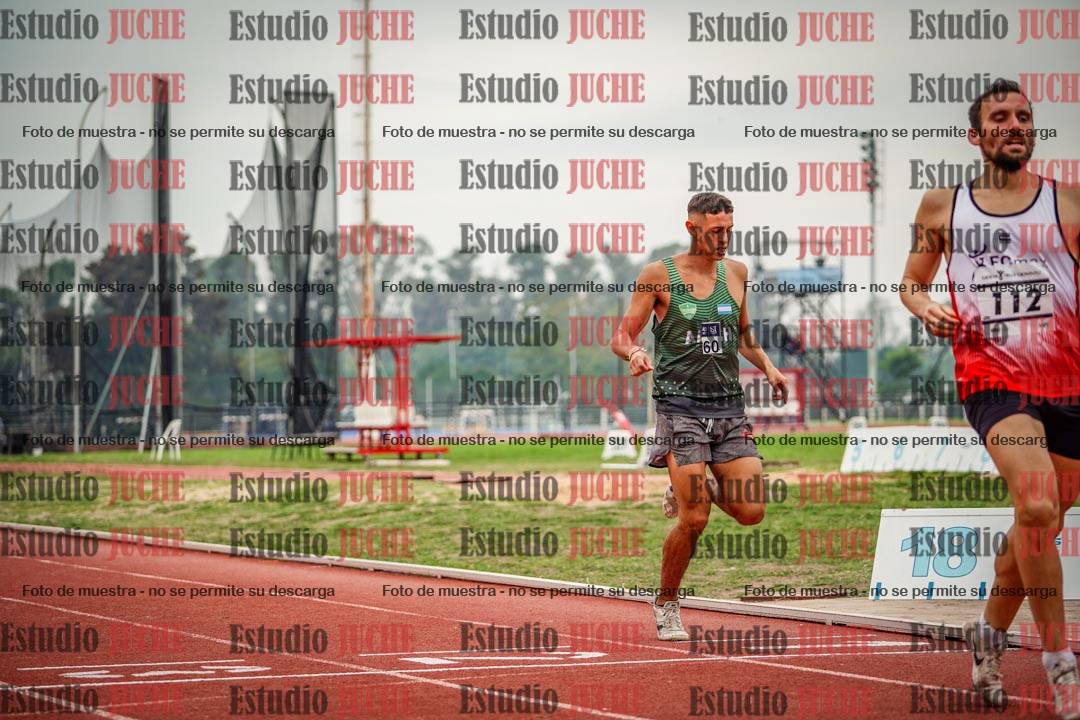 Fotos de los 800 m llanos de varones
