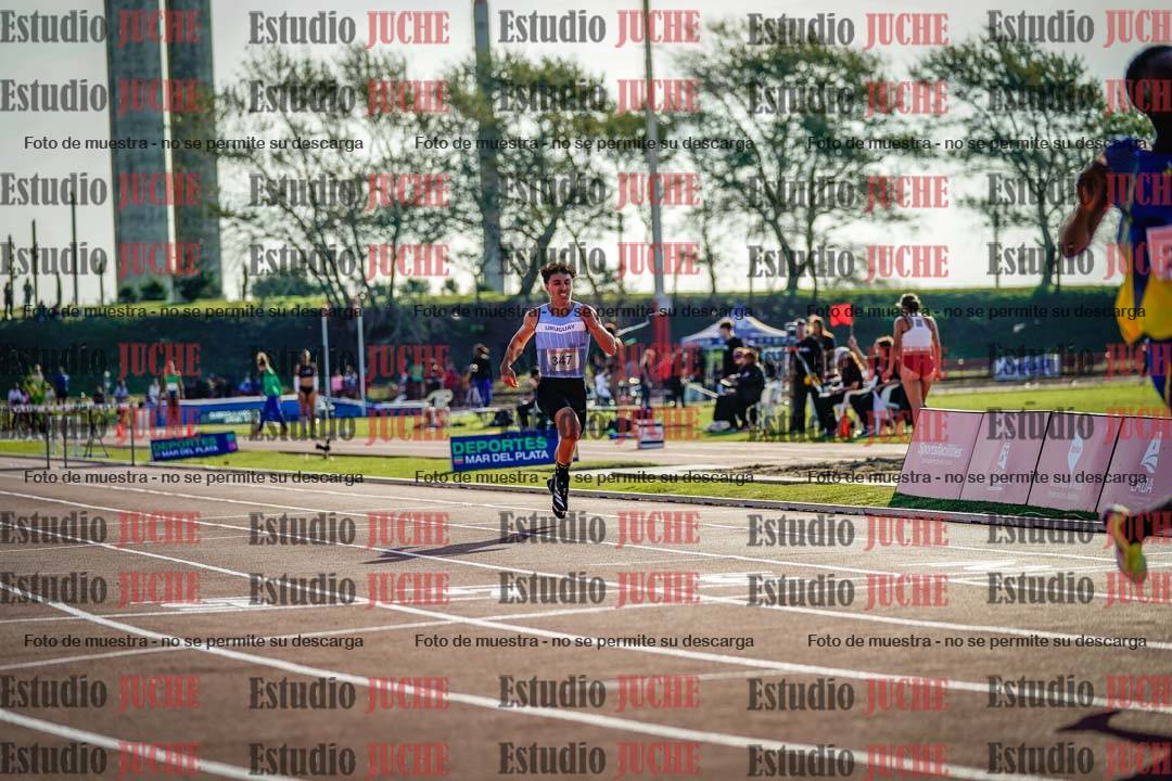 Fotos de los 400 m con vallas de varones