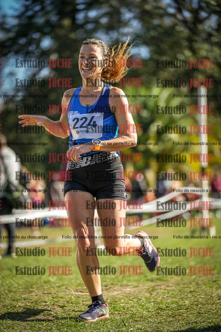 Fotos de la llegada del cross de 6000 m
