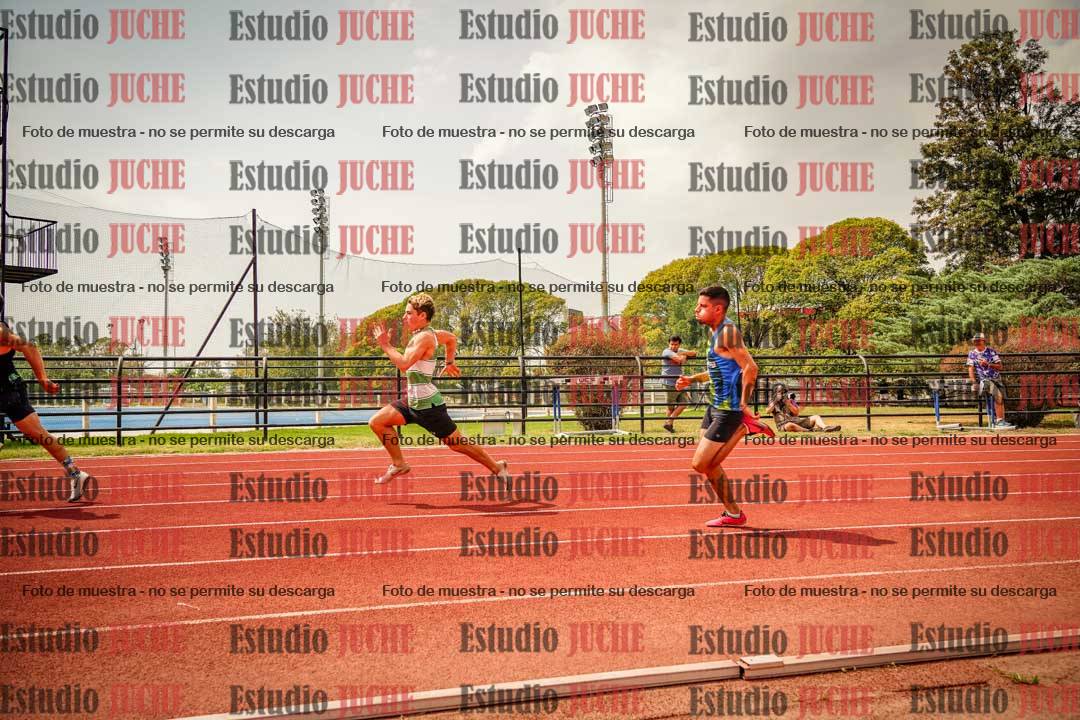 Fotos de los 200 m llanos de varones