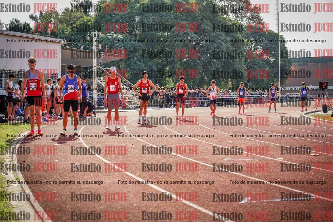 Fotos de los 800 m llanos de varones