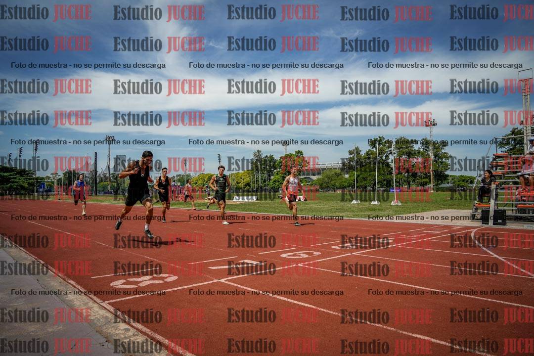 Fotos de los 400 m llanos de varones