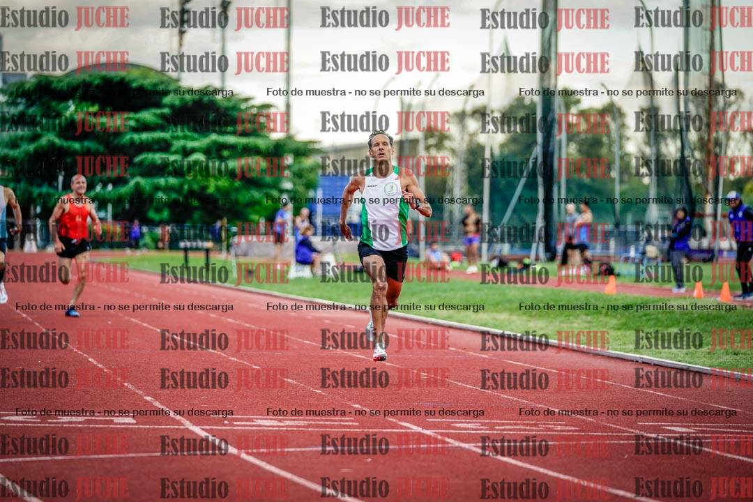 Fotos de los 400 m llanos de varones