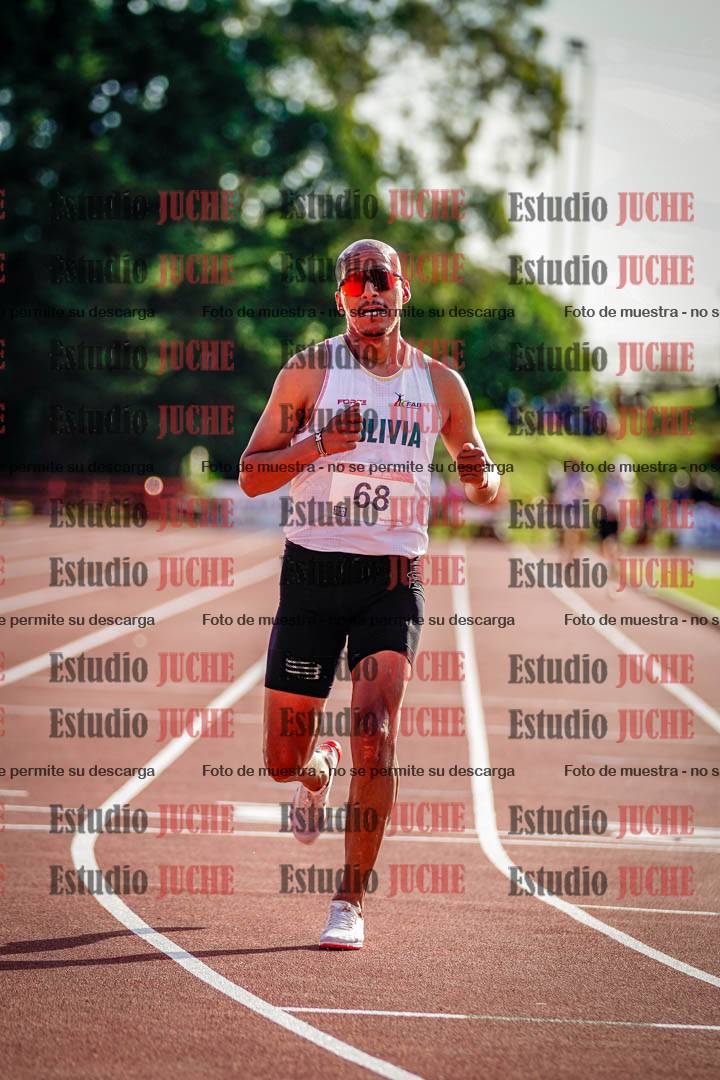 Fotos de los 3000 m con obstáculos de varones