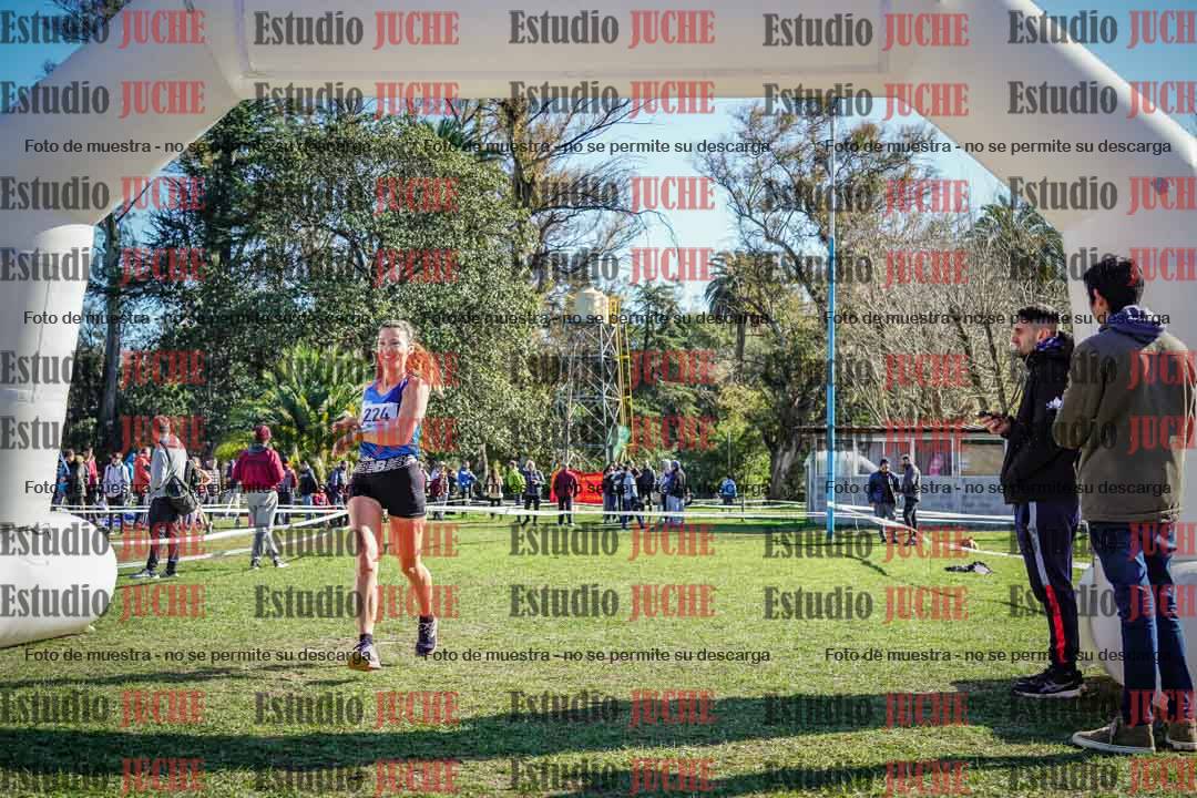 Fotos de la llegada del cross de 6000 m