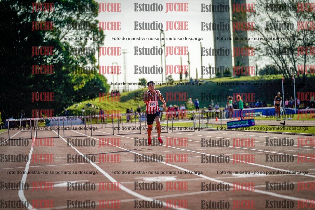 Fotos de los 400 m con vallas de varones