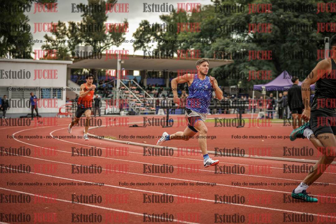 Fotos de los 400 m llanos de varones