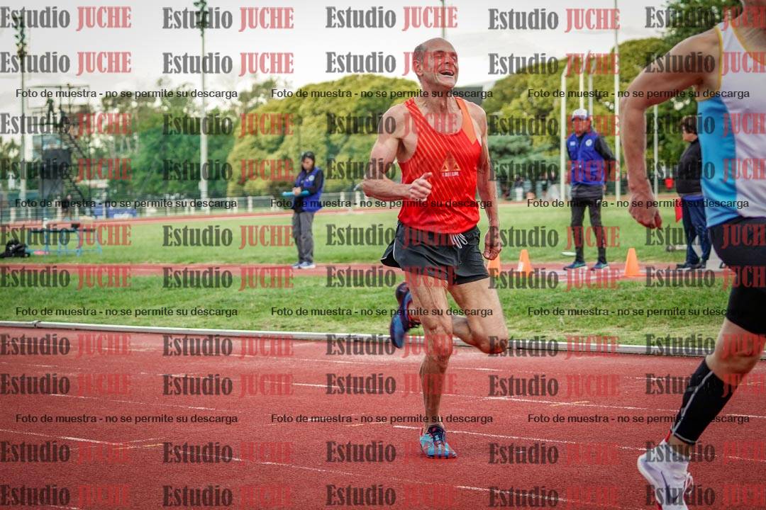 Fotos de los 400 m llanos de varones