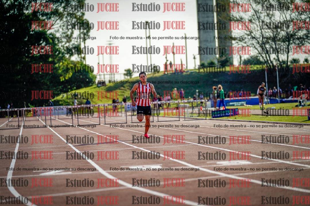 Fotos de los 400 m con vallas de varones