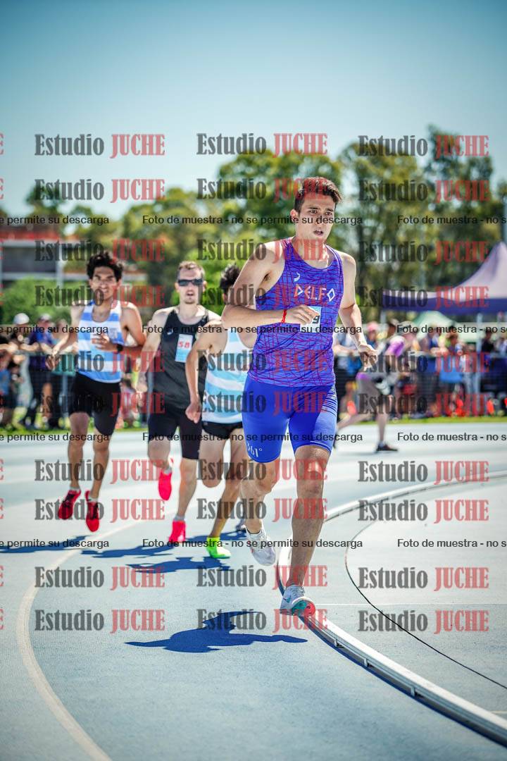 Fotos de los 800 m llanos de varones