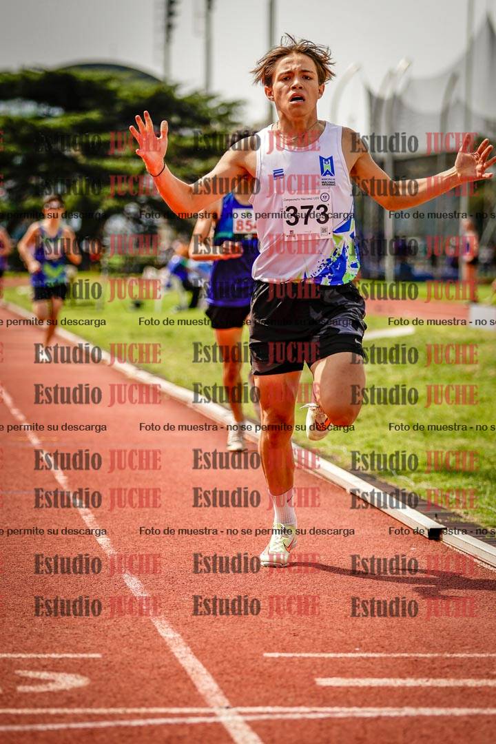 Fotos de los 600 m llanos de varones