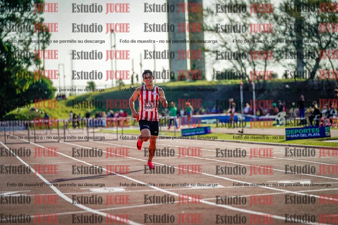 Fotos de los 400 m con vallas de varones