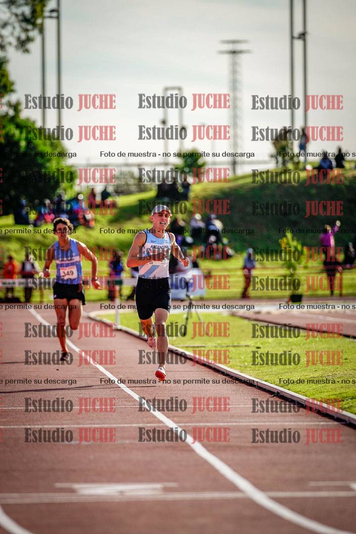 Fotos de los 3000 m con obstáculos de varones