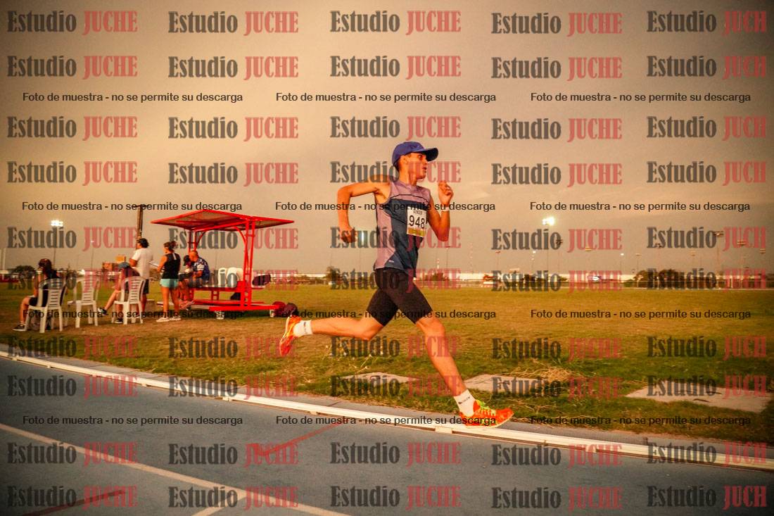 Fotos de los 3000 m llanos de varones