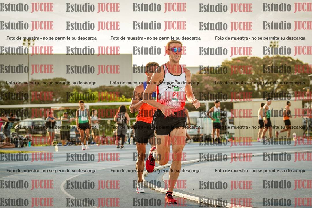 Fotos de los 3000 m llanos de varones