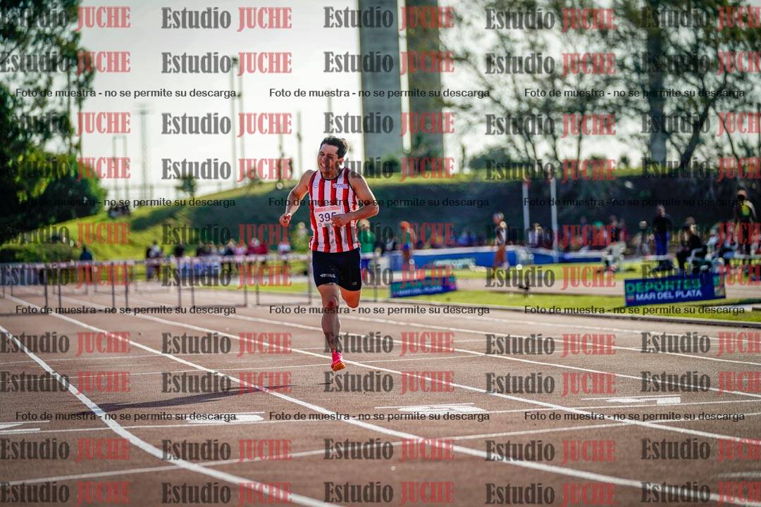 Fotos de los 400 m con vallas de varones
