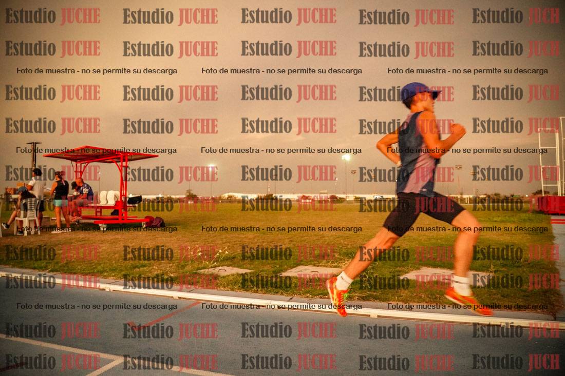 Fotos de los 3000 m llanos de varones