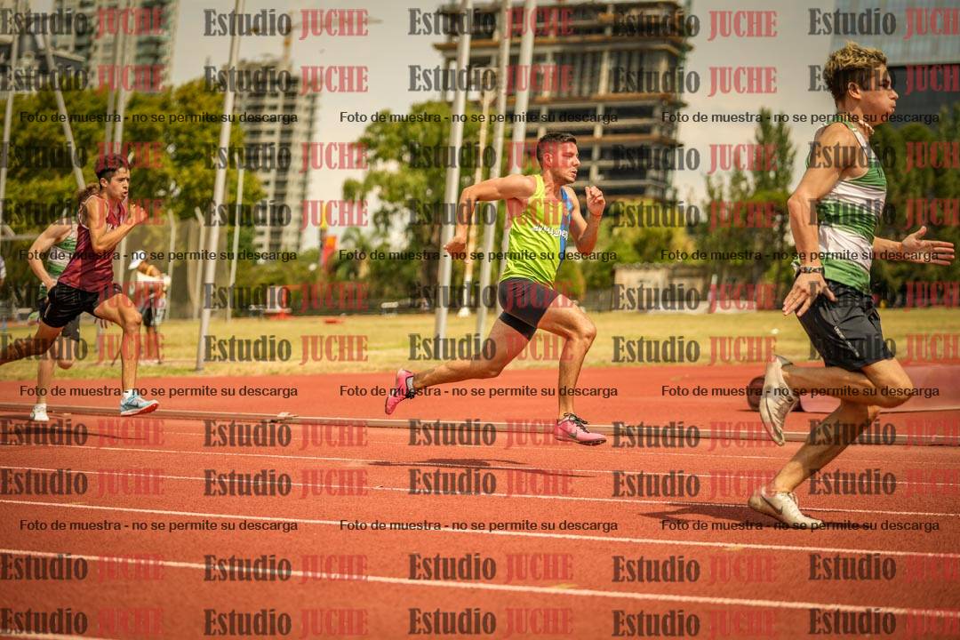 Fotos de los 200 m llanos de varones