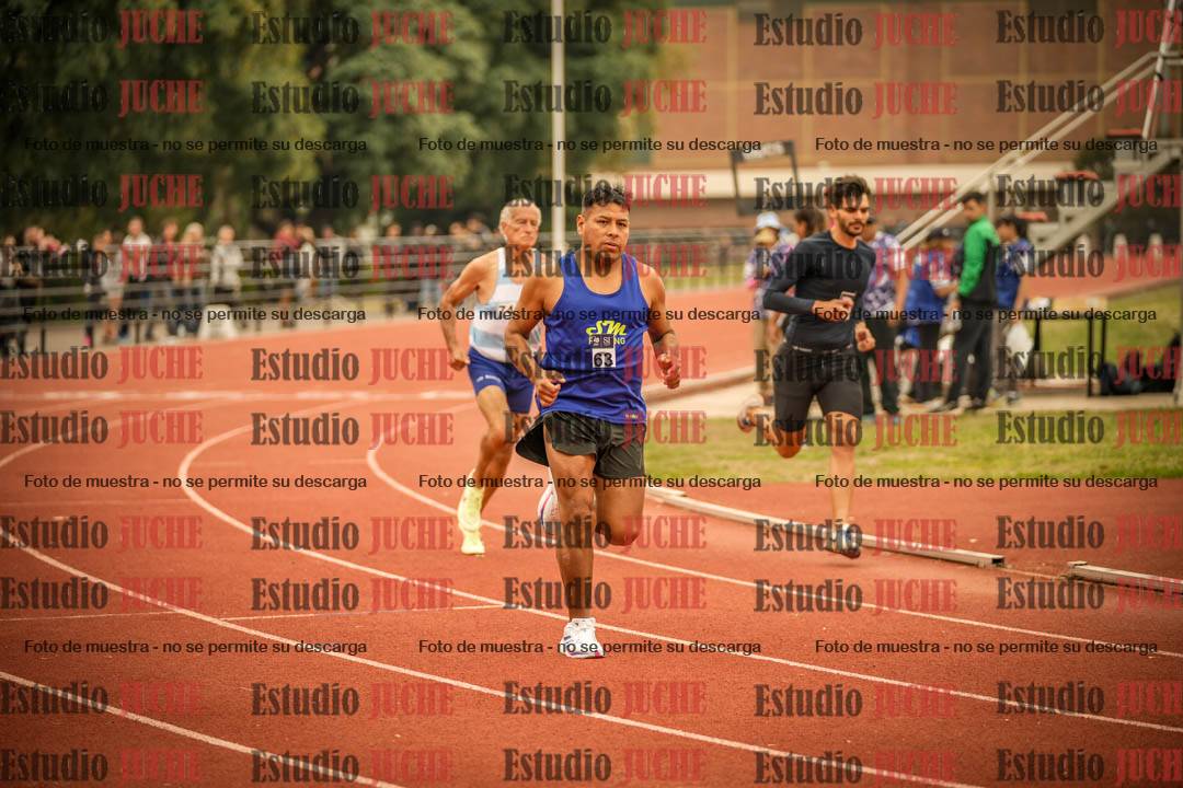 Fotos de los 800 m llanos de varones