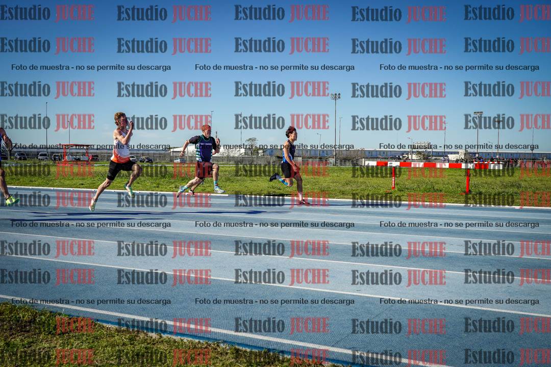 Fotos de los 100 m llanos de varones