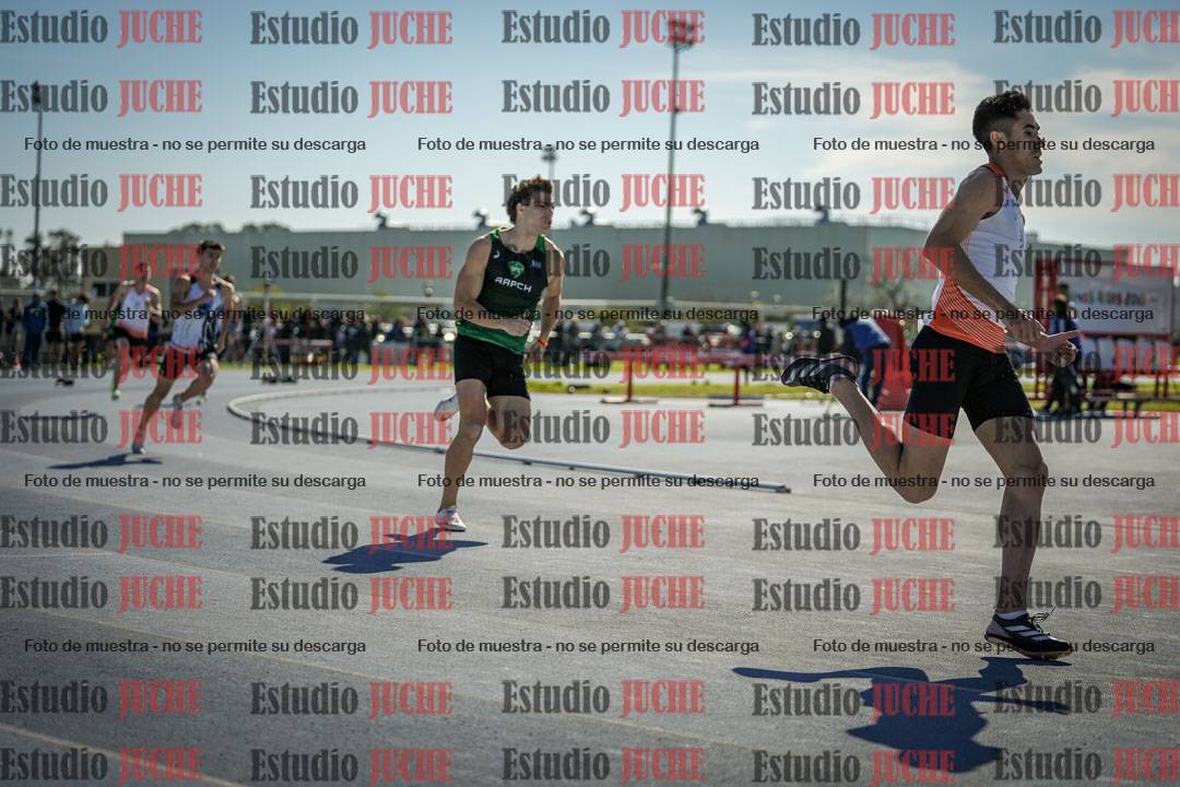 Fotos de los 400 m llanos de varones