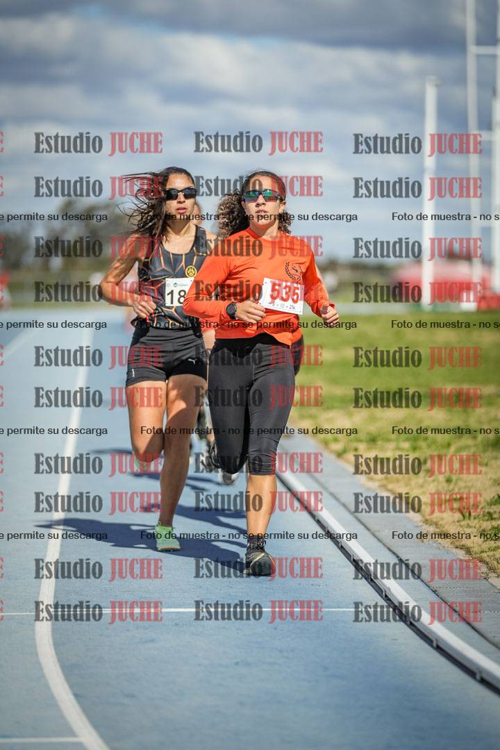 Fotos de los 5000 m llanos de mujeres