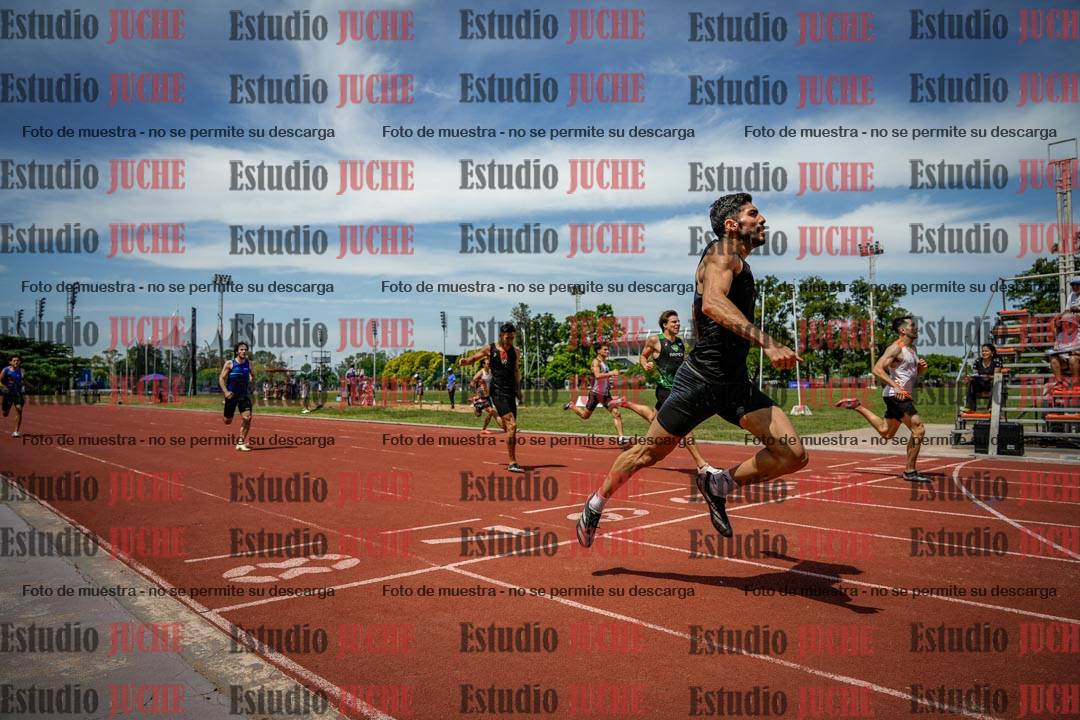 Fotos de los 400 m llanos de varones