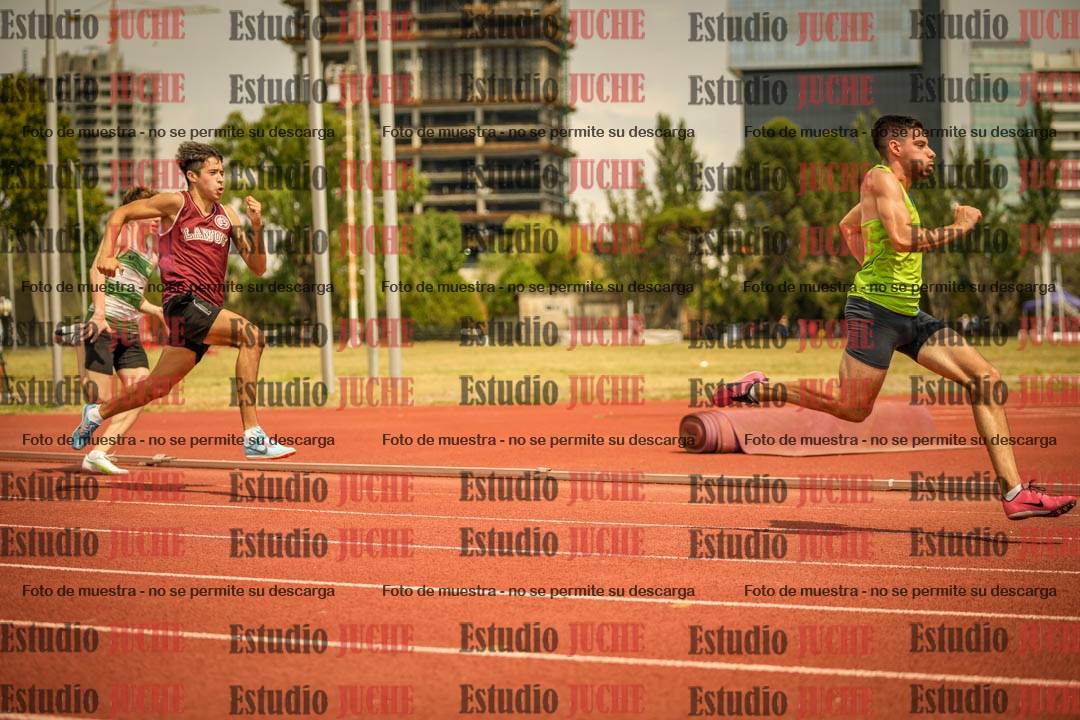 Fotos de los 200 m llanos de varones