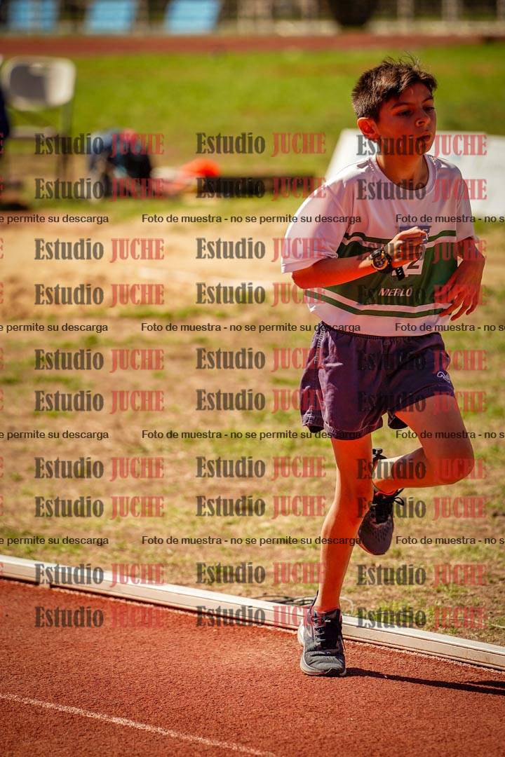 Fotos de los 600 m llanos de varones