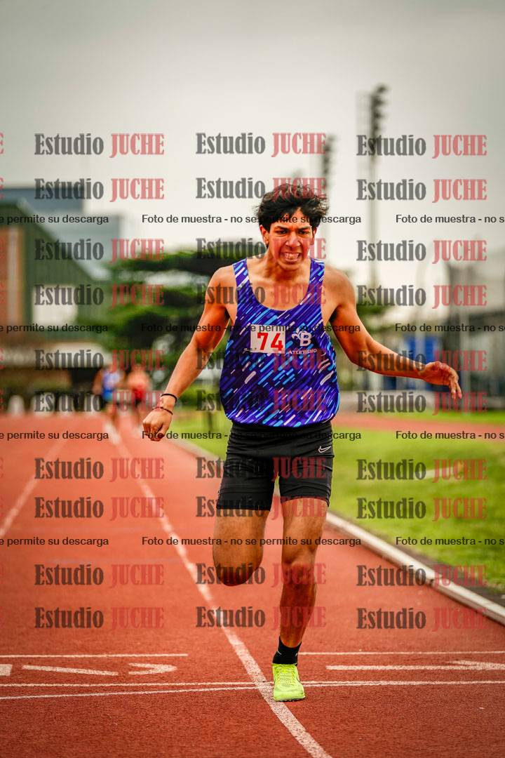 Fotos de los 800 m llanos de varones