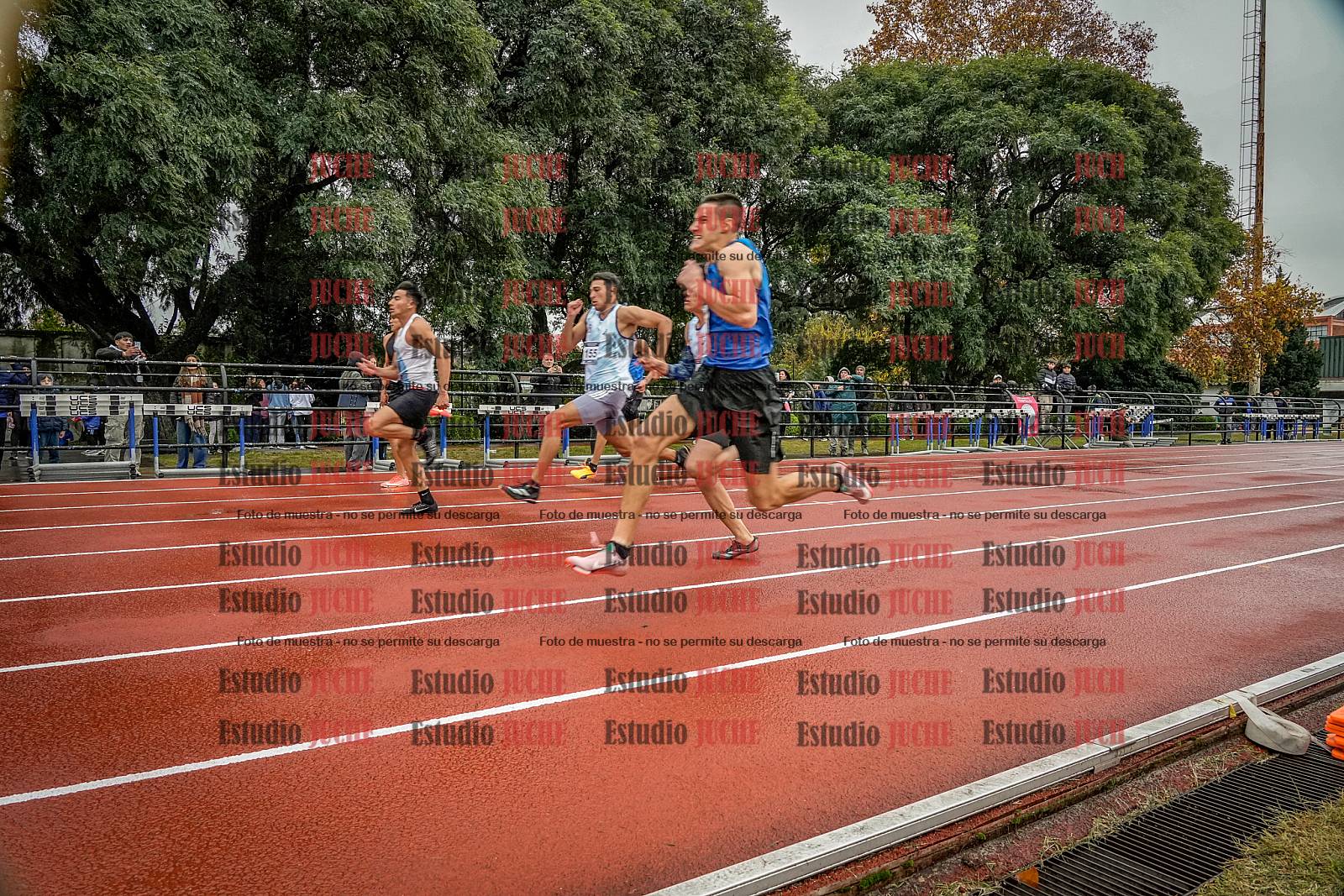 Fotos de los 100 m llanos de varones - decatlón 1