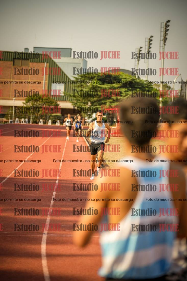 Fotos de los 1500 m llanos de varones