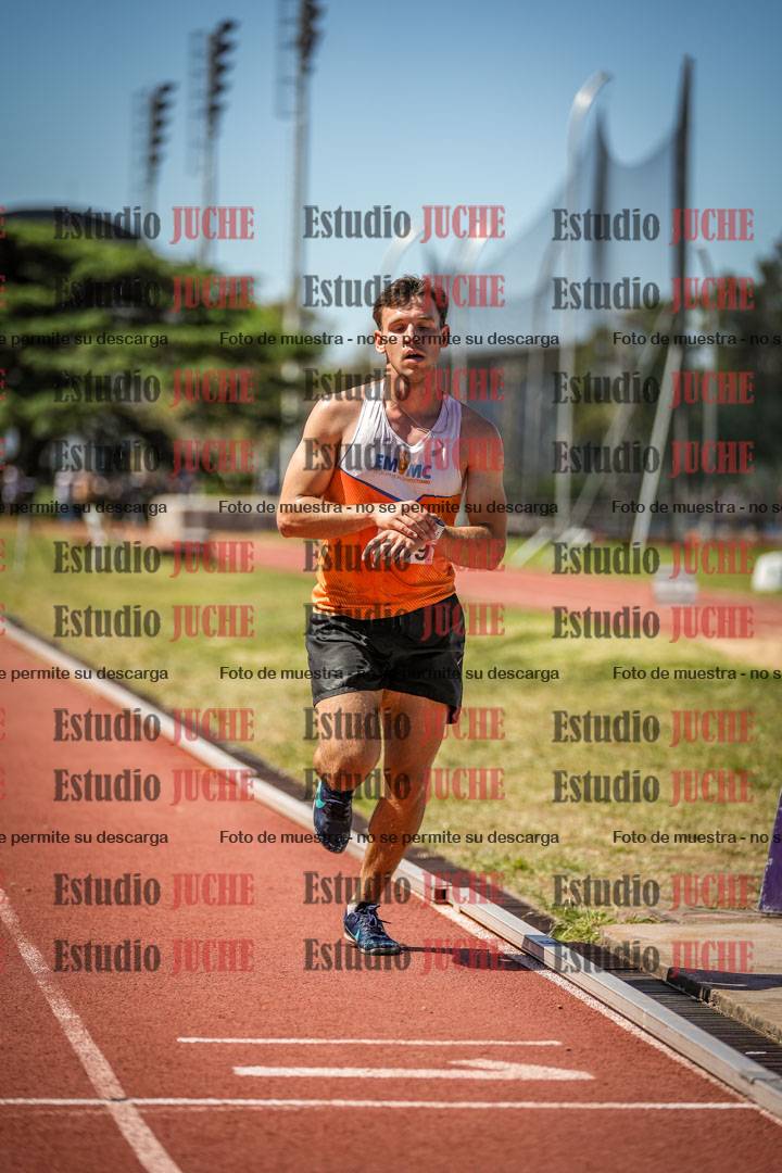 Fotos de los 3000 m con obstáculos de varones