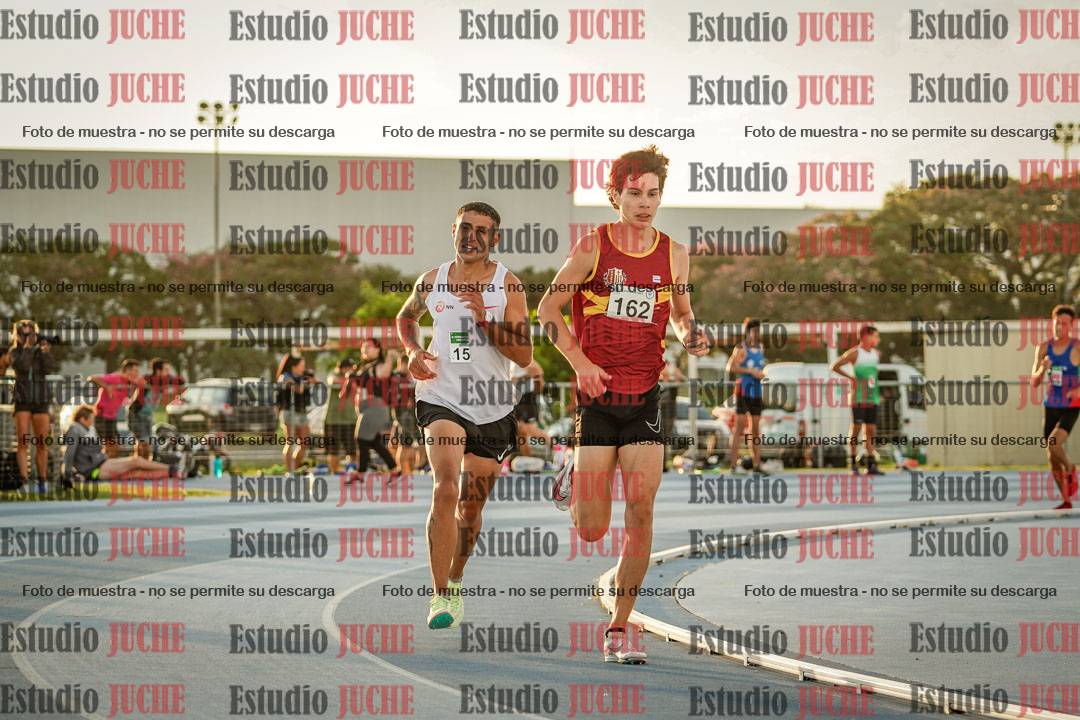 Fotos de los 3000 m llanos de varones