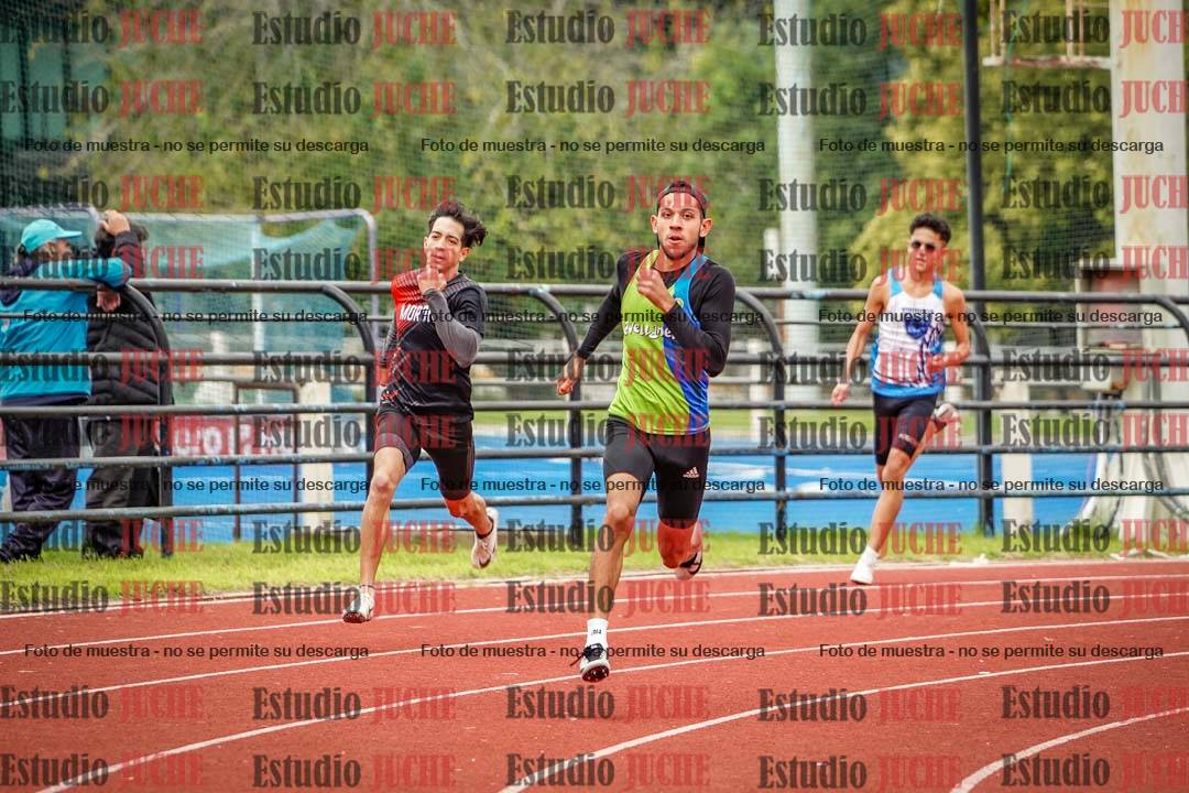 Fotos de los 400 m llanos de varones
