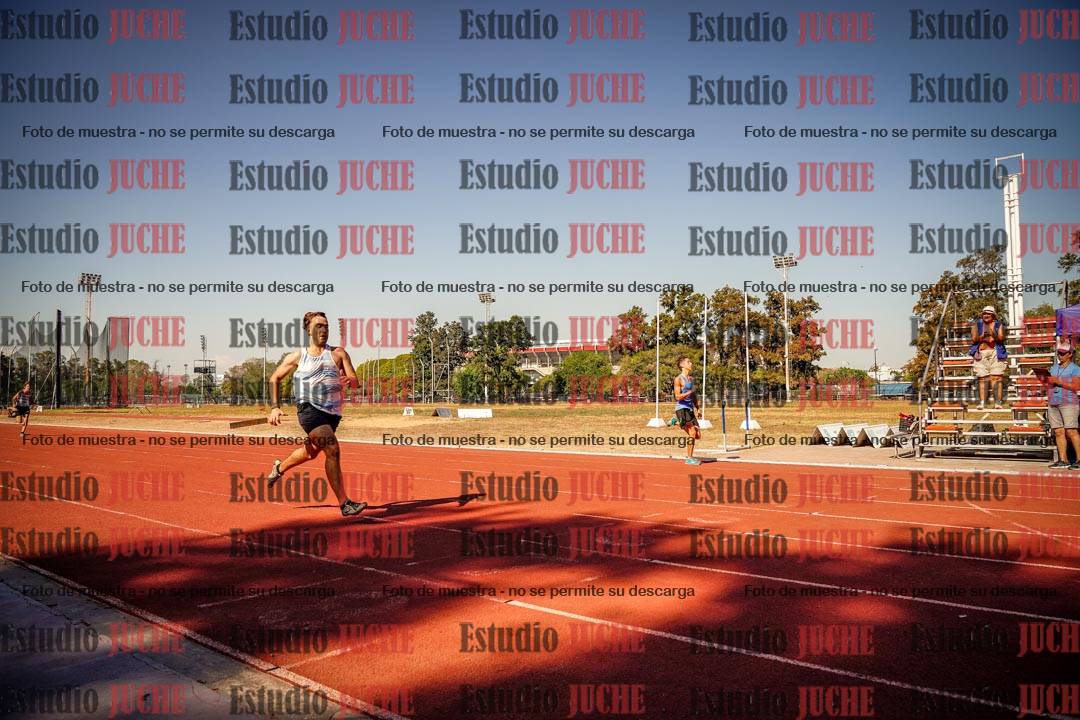 Fotos de los 200 m llanos de varones