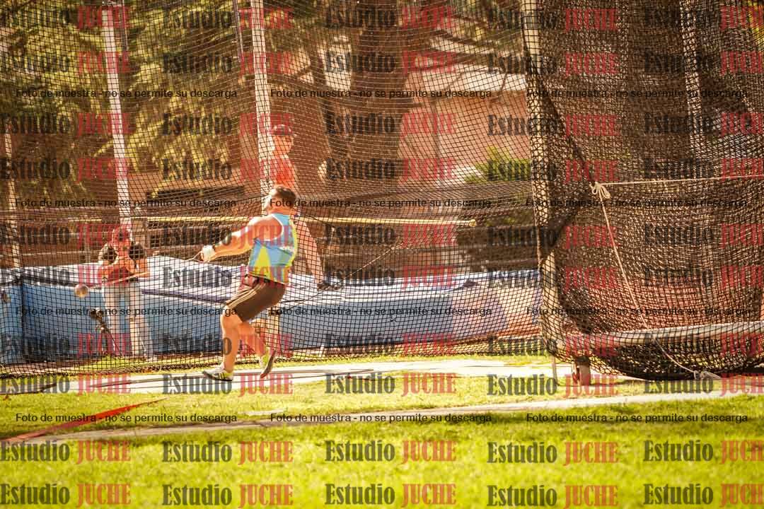 Fotos del lanzamiento de martillo de varones
