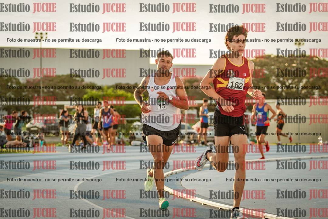 Fotos de los 3000 m llanos de varones