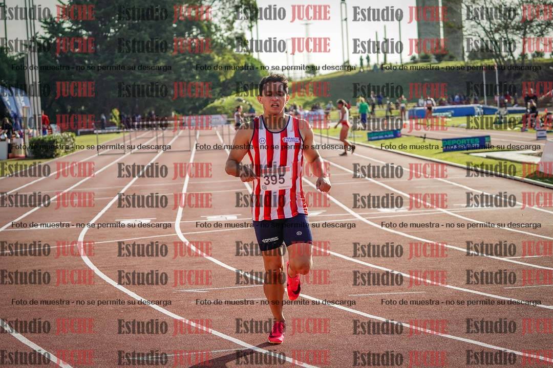 Fotos de los 400 m con vallas de varones